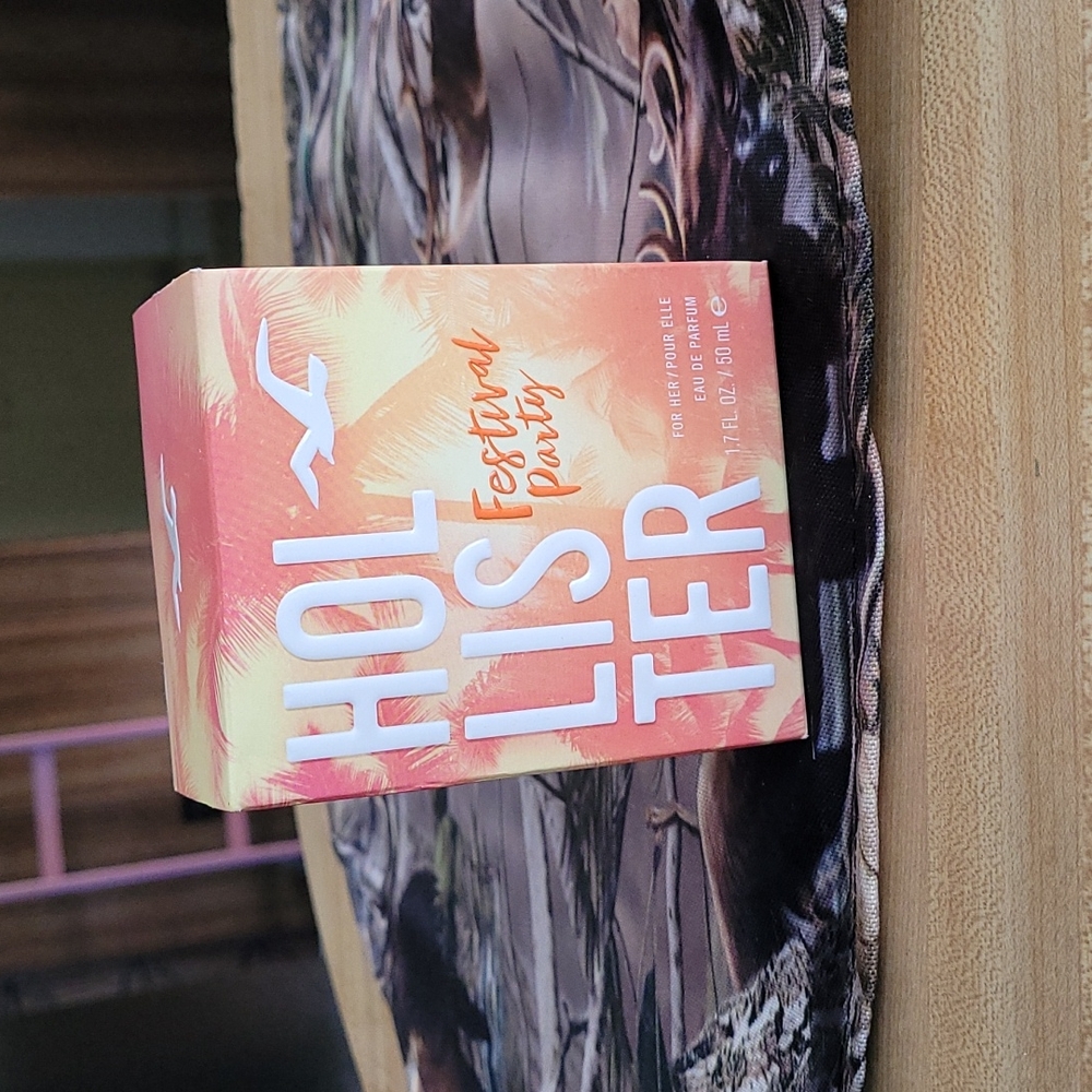 Hollister Perfume